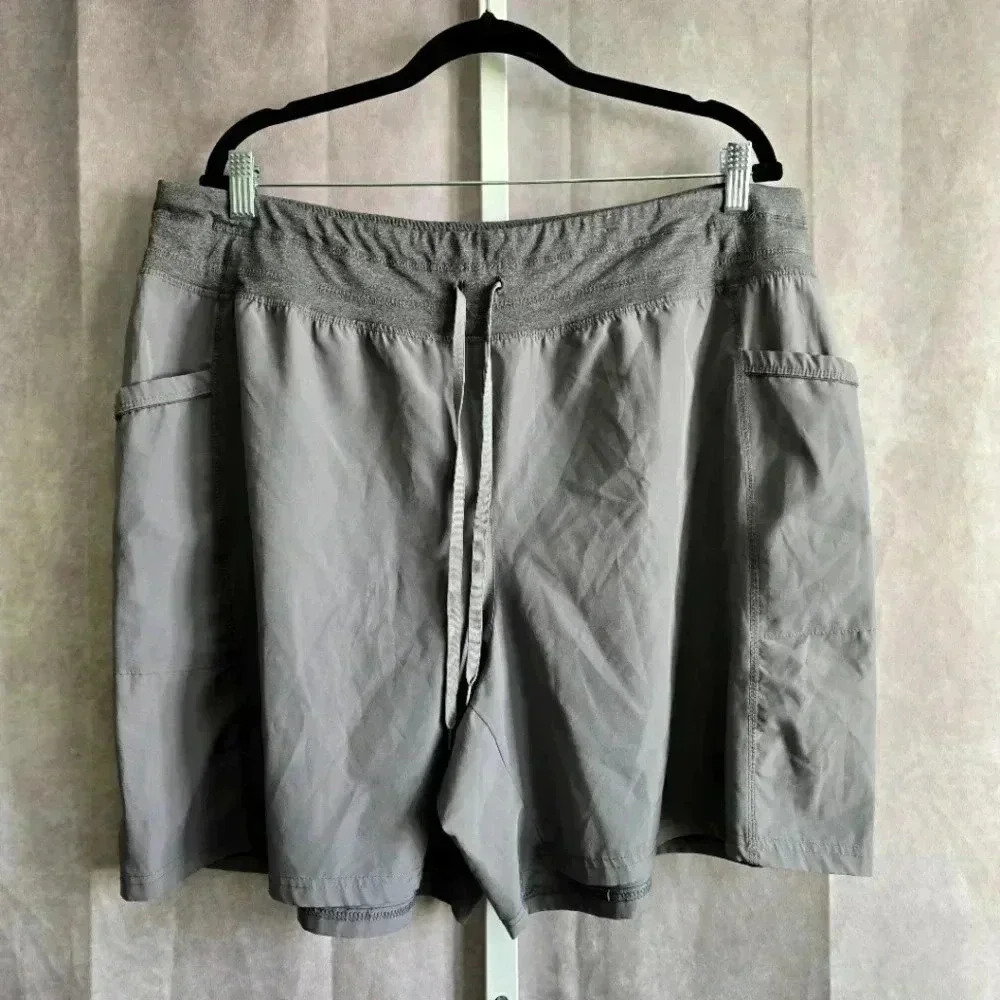 Terra & Sky Gray Shorts Shorts Size 16W-18W